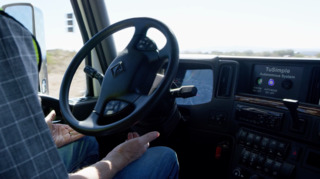 TuSimple Navistar DHL self-driving truck