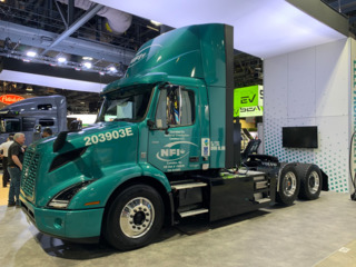 Volvo VNR Electric