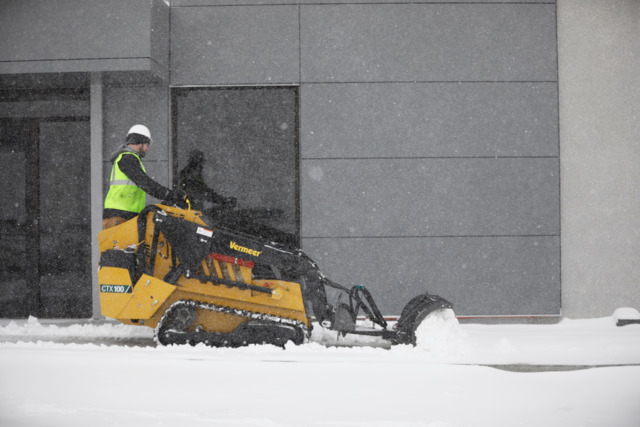 Vermeer CTX100CUL Snow Plow