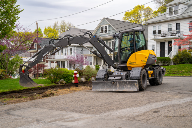 Mecalac MWR Wheeled Excavator