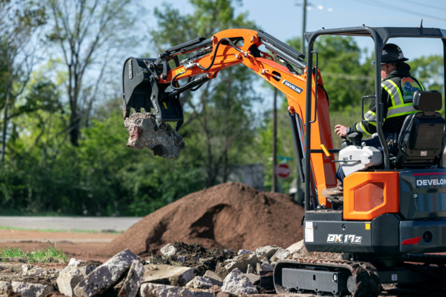 Develon DX17Z Excavator