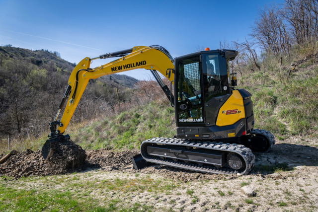 New Holland E85D Excavator